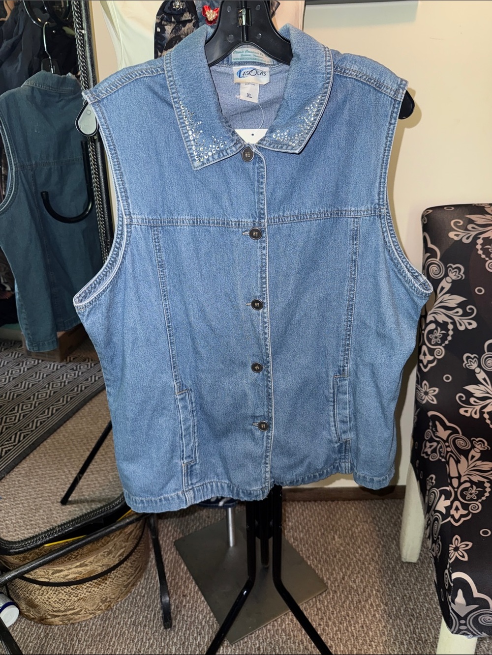 Vintage Women's Light Blue Denim Vest with Studded Collar